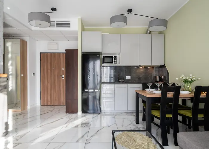 Prymasa Tysiaclecia 83A Separate Bedroom Free Garage By Perfect Apart 634