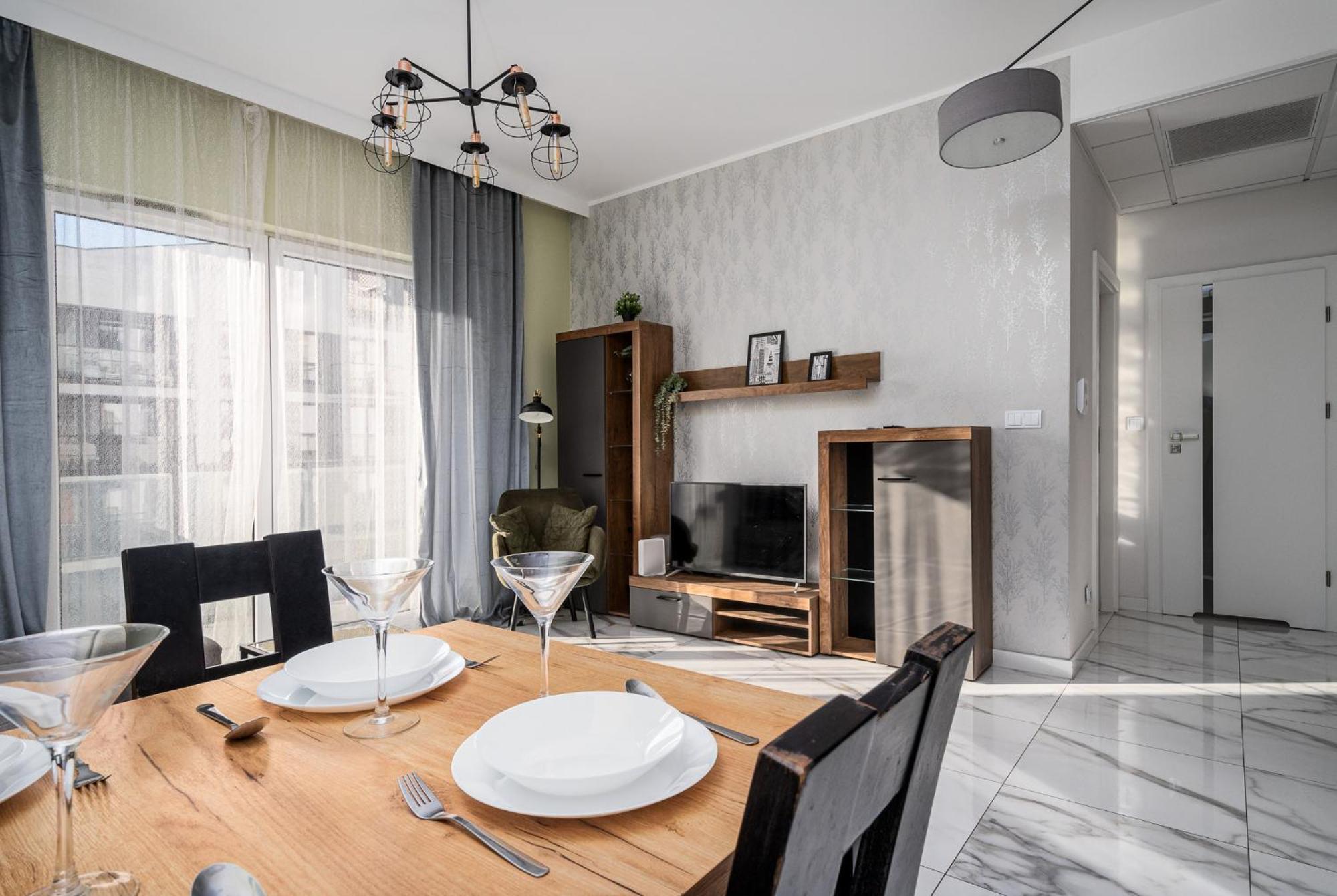 Prymasa Tysiaclecia 83a Separate Bedroom Free Garage By Perfect 634 Apartament